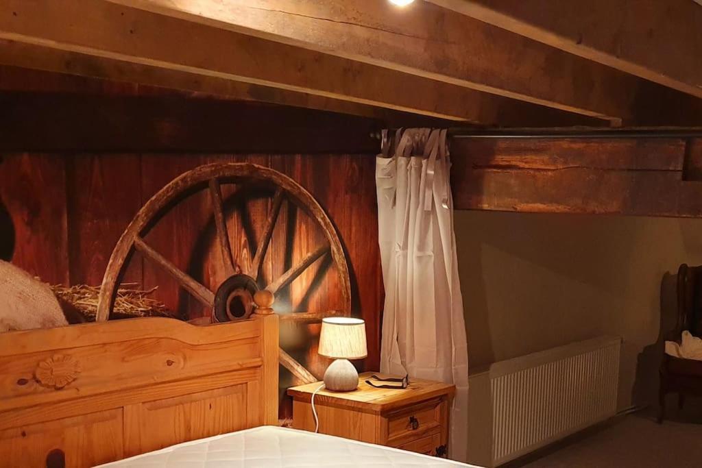 The Barn - Aurora Hoeve - Loft Met Jacuzzi Oldekerk Exterior photo